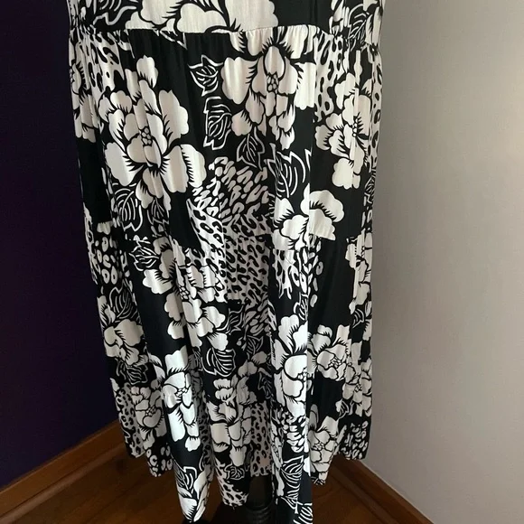 7 for $30 Elementz Sundress - Picture 3 of 7